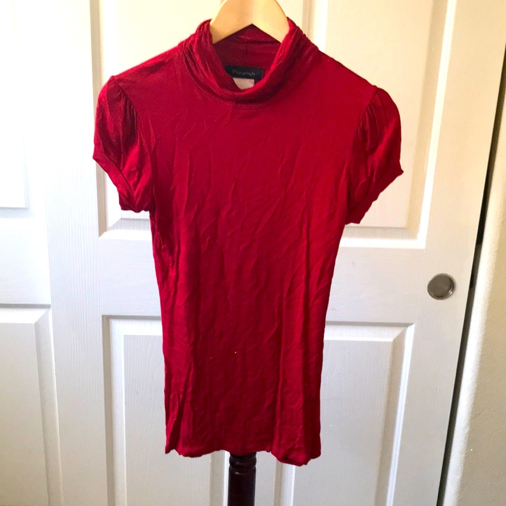 Fleurish large red turtle neck t shirt